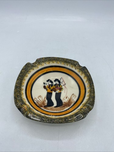 Henriot quimper pottery hand - quimper,