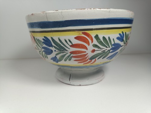 Hand painted vintage quimper - hand,